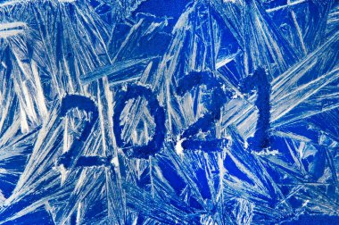 2021 tarihli buz mavisi cam.