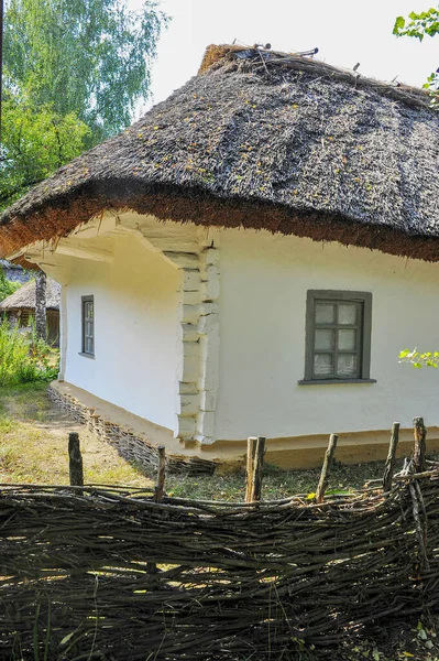 Casa Auténtica Ucraniana Antigua Casa Típica Madera Auténtica Arquitectura Aldea — Foto de Stock