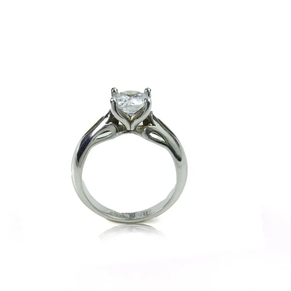 Diamante Anello Femminile Sfondo Bianco — Foto Stock