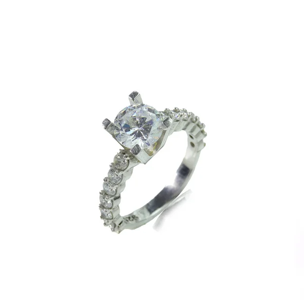 Diamante Anello Femminile Sfondo Bianco — Foto Stock