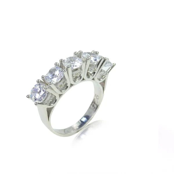 Diamante Anello Femminile Sfondo Bianco — Foto Stock