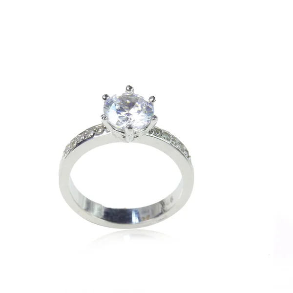 Bague Femme Diamant Sur Fond Blanc — Photo