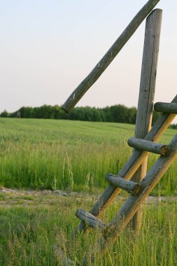 Kırsal kesimde ahşap çitler