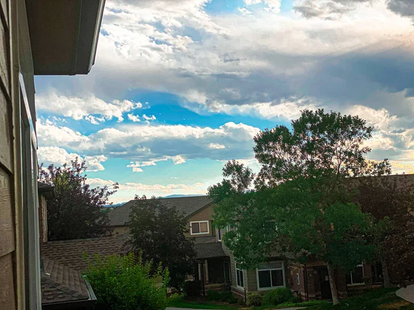 Strahlend Blauer Himmel Nachmittag — Stockfoto