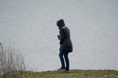 Covid 19 sırasında Michigan Metro Parkı, Corona Virüsü, kadın eğlencesi