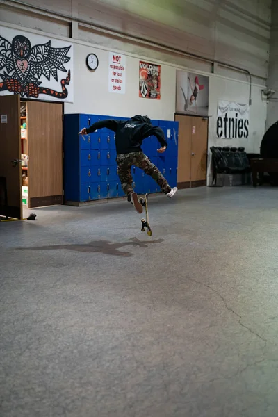 Royal Oak Michigan Usa Skaters Practicing Tricks Modern Skate Park — Stock Photo, Image