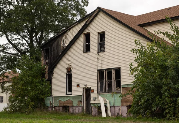 Huis Heeft Uitgebreide Brandschade Van Een Onbemande Ruimteverwarming — Stockfoto