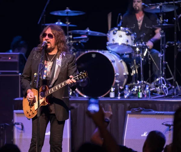 Melbourne, Florida, USA- 7.21.2017: Ace Frehley Florida 'daki King Center' da canlı performans sergiliyor.