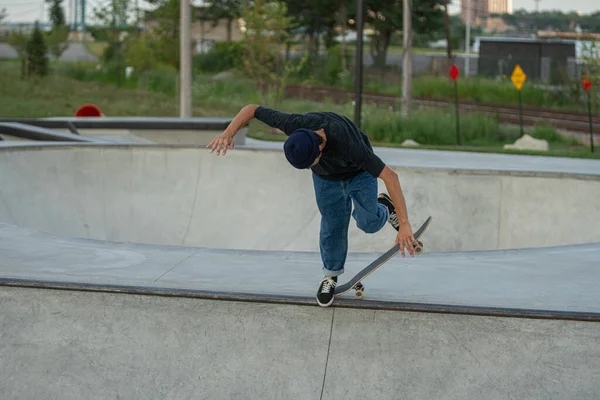 Detroit Michigan Usa 2019 Pattinatori Praticano Trucchi Sugli Skate Board — Foto Stock