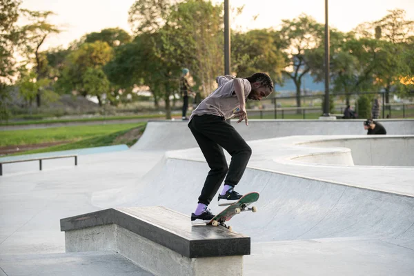 Detroit Michigan Usa 2019 Skaters Bikers Practice Trick Sunset Skate — Stock Fotó