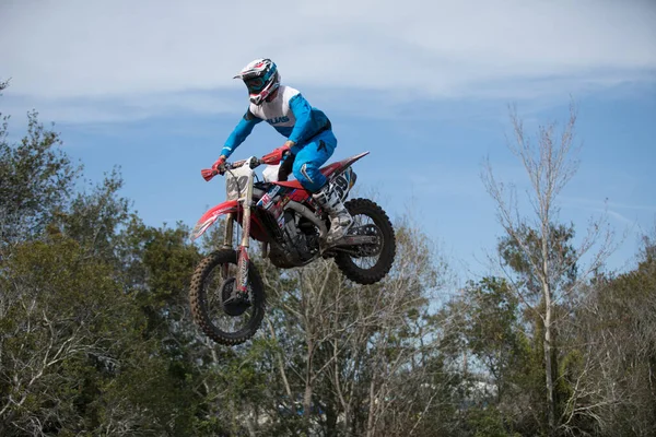 Orlando Florida Estados Unidos 2018 Motocross Riders Practican Trucos Habilidades —  Fotos de Stock