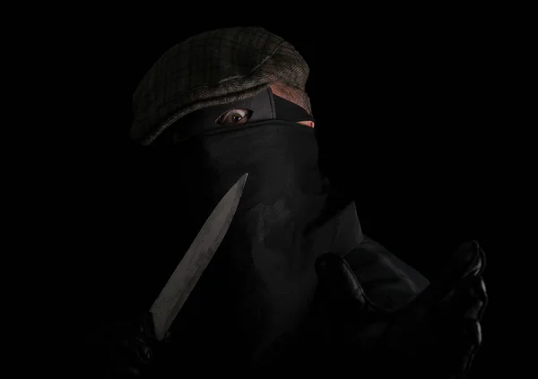 Maskierter Täter Mit Messer — Stockfoto
