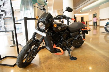 Toledo, Ohio, ABD - 02.07.2020: Büyük Toledo Otomobil Fuarı 2020, The Blade tarafından sunuldu, en yeni araç modelleri ve otomotiv teknolojisinde son gelişmeler.