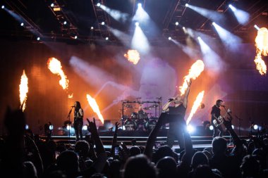 Detroit, Michigan, ABD - 03.05.2019: Özel konuk Three Days Grace ile Little Caesar 's Arena' da canlı performans