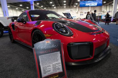 Novi, Michigan, ABD - 01.04.2020: Güneydoğu Michigan Otomobil Fuarı ve 2020 otomobil ve kamyonun tamamı.