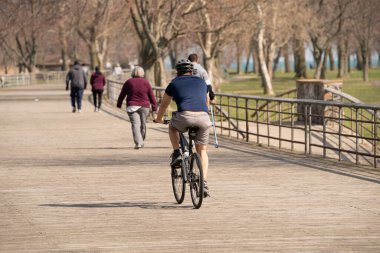 Harrison Township, Michigan / ABD - 19 Nisan 2020: Corona Virüsü sırasında Michigan Metro Parkı etkinliği.