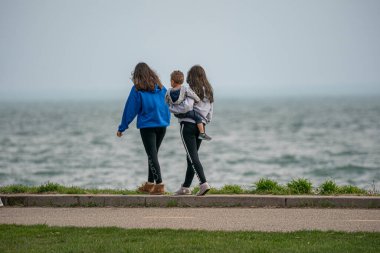 Harrison Township, Michigan, ABD - 01 Mayıs 2020: Covid-19 Corona Virüsü sırasında Michigan Metro Parkı etkinliği.