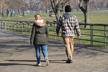 Harrison Township, Michigan / ABD - 19 Nisan 2020: Corona Virüsü sırasında Michigan Metro Parkı etkinliği.