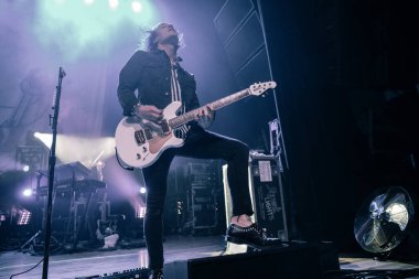 Detroit, Michigan, ABD - 11.09.2018: Silverstein özel konuk Hawthorne Heights ile Majestic Theater 'da canlı performans sergiliyor.