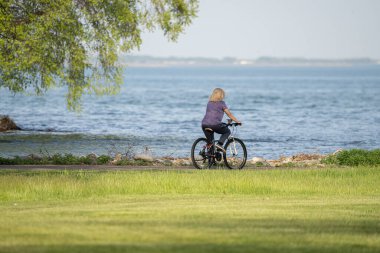 Harrison Township, Michigan - ABD - 05.27.2020: Corona Virüsü sırasında Michigan Metro Parkı etkinliği.