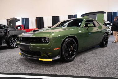 Toledo, Ohio, ABD - 02.07.2020: Büyük Toledo Otomobil Fuarı 2020, The Blade tarafından sunuldu, en yeni araç modelleri ve otomotiv teknolojisinde son gelişmeler.