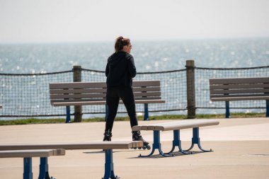 Harrison Township, Michigan, ABD - 08 Nisan 2020: Covid-19 Corona Virüsü sırasında Michigan Metro Parkı etkinliği.