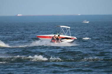Corona Virüsü Covid 19 salgını sırasında Michigan Metro Park etkinliği.