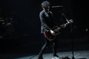 Detroit, Michigan, ABD - 11.04.2018: Third Eye Blind Sound Board Theater 'da canlı performans sergiliyor.
