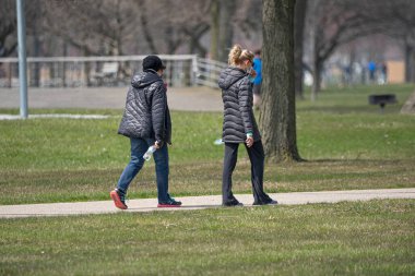 Harrison Township, Michigan, ABD, 1 Mayıs 2020, Covid 19, Corona Virüsü sırasında Michigan Metro Parkı etkinliği   
