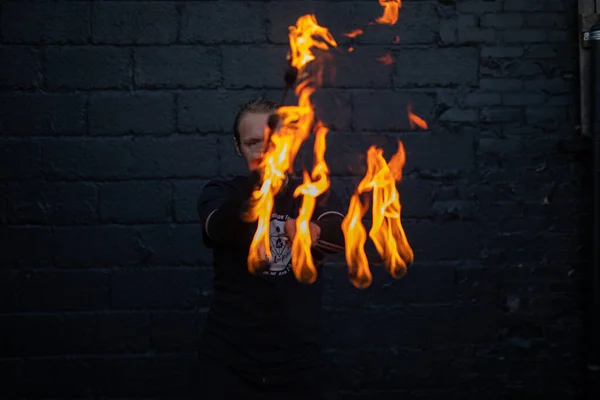 Detroit Michigan Usa 2019 Požární Umělec Cvičí Svou Sestavu — Stock fotografie