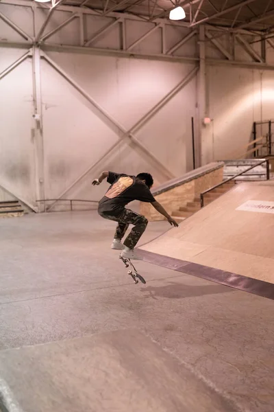 Royal Oak Michigan Usa Skater Üben Ihre Tricks Modern Skate — Stockfoto