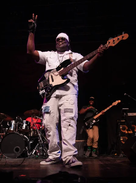 Orlando, Florida, ABD - 09.01.2018: Trae Pierce ve Rahibe Hazel 'ın T Stones açılışı Orlando, Florida' daki House of Blues 'da canlı performans sergiledi.