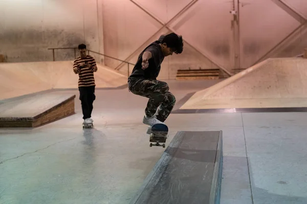 Royal Oak Michigan Eua Patinadores Praticando Seus Truques Modern Skate — Fotografia de Stock