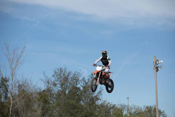 Orlando Florida Estados Unidos 2018 Motocross Riders Practican Trucos Habilidades — Foto de Stock