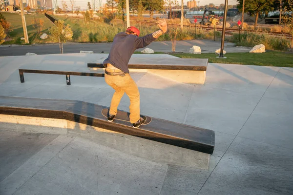 Detroit Michigan Usa 2019 Skaters Bikers Practice Tricks Sunset Detroit — Stock Photo, Image