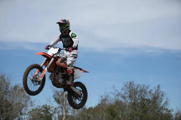 Orlando Florida Usa 2018 Motocross Fahrer Üben Einem Sonnigen Tag — Stockfoto