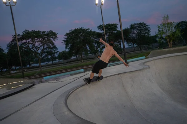 Detroit Michigan Usa 2019 Skater Zeigen Tricks Skatepark Detroit — Stockfoto