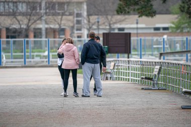 Harrison Township, Michigan, ABD - 01 Mayıs 2020: Covid-19 Corona Virüsü sırasında Michigan Metro Parkı etkinliği.