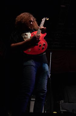 Orlando, Florida, ABD - 09.01.2018: Trae Pierce ve Rahibe Hazel 'ın T Stones açılışı Orlando, Florida' daki House of Blues 'da canlı performans sergiledi.