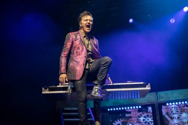 Detroit, Michigan / USA - 08-08-2019: Styx Motor City Kumarhanesinde canlı performans sergiliyor