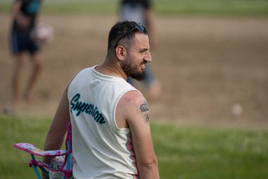 Harrison Township, Michigan, ABD - 30 Mayıs 2020: Covid-19 sırasında Michigan Metro Parkı etkinliği, Corona Virüsü.