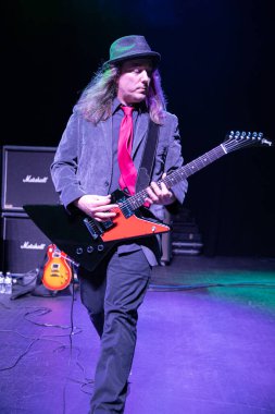 Detroit, Michigan / USA - 12-28-2019: Detroit Fillmore 'da RATT için özel konuk olarak sunucu