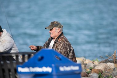 Harrison Township, Michigan / ABD - 13 Mayıs 2020: Corona Virüsü sırasında Michigan Metro Parkı etkinliği.