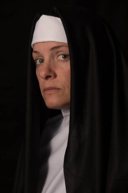 Rahibe davranışların yüzünden hayal kırıklığına uğradı.