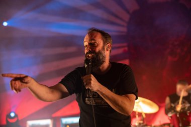 Detroit, Michigan, ABD - 10.20.2018: Clutch özel konuk Sevendust ve açılış grubu Tyler Bryant ve the Shakedown ile Detroit Fillmore 'da canlı performans sergiliyor