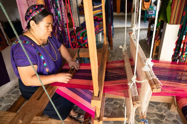 Mujer Traje Tradicional — Foto de Stock