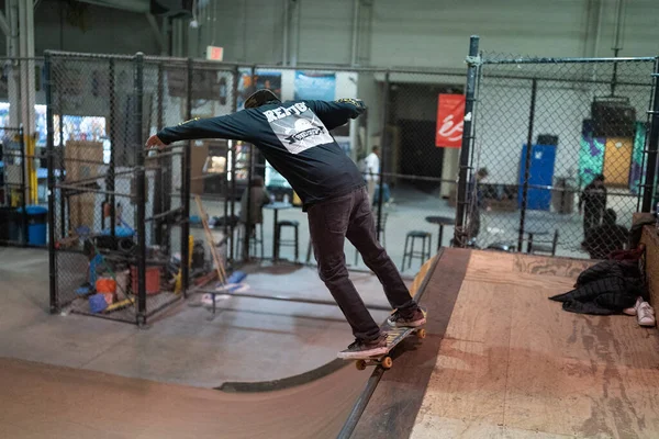 Royal Oak Michigan Usa 2019 Skaters Bikers Practice Tricks Indoor — Stock Photo, Image