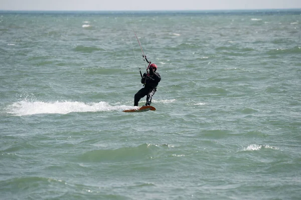 Kite Boarder Man Practice Ocean Water Usa 2020 Michigan Metro — Stockfoto