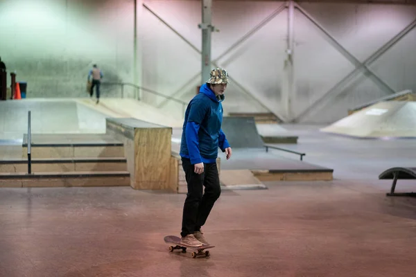 Detroit Michigan Usa 2019 Inline Skaters Skate Boarders Practicing Tricks — Stock Photo, Image