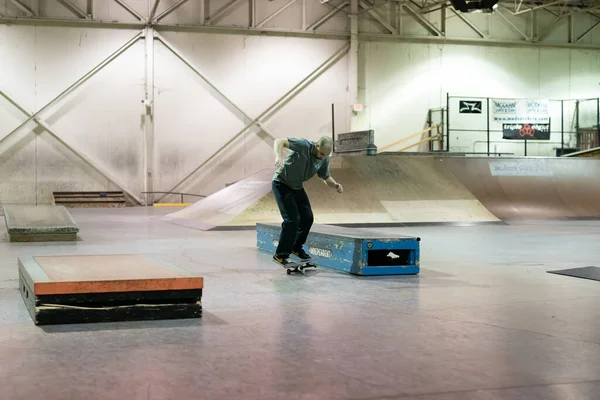 Royal Oak Michigan Usa 2020 Bikers Skaters Practice Tricks Modern — Stock Photo, Image